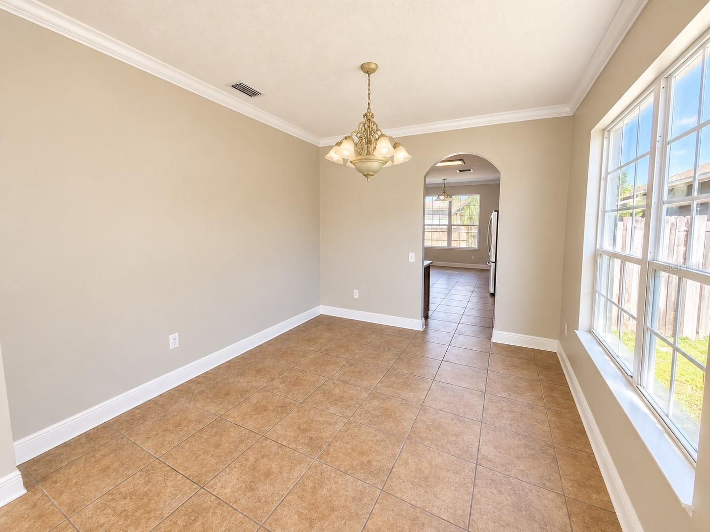 1753 OPEN FIELD LOOP