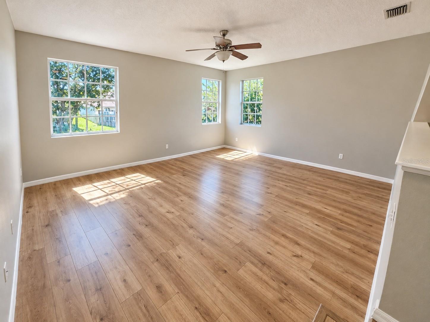 1753 OPEN FIELD LOOP