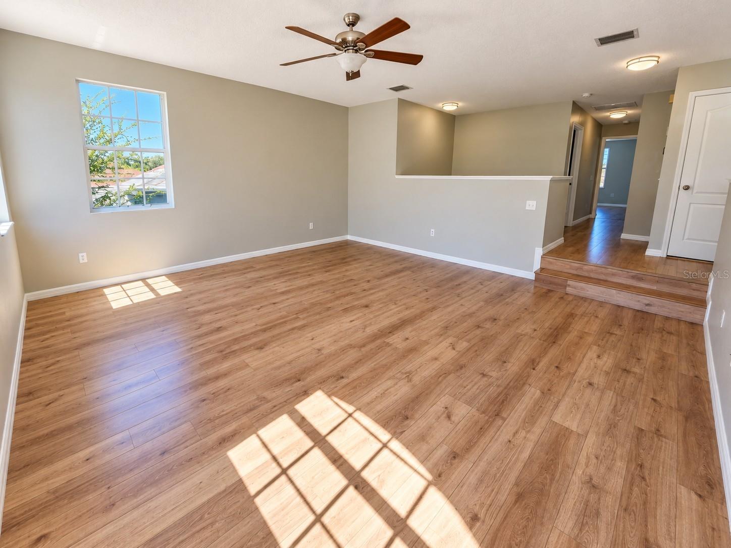 1753 OPEN FIELD LOOP