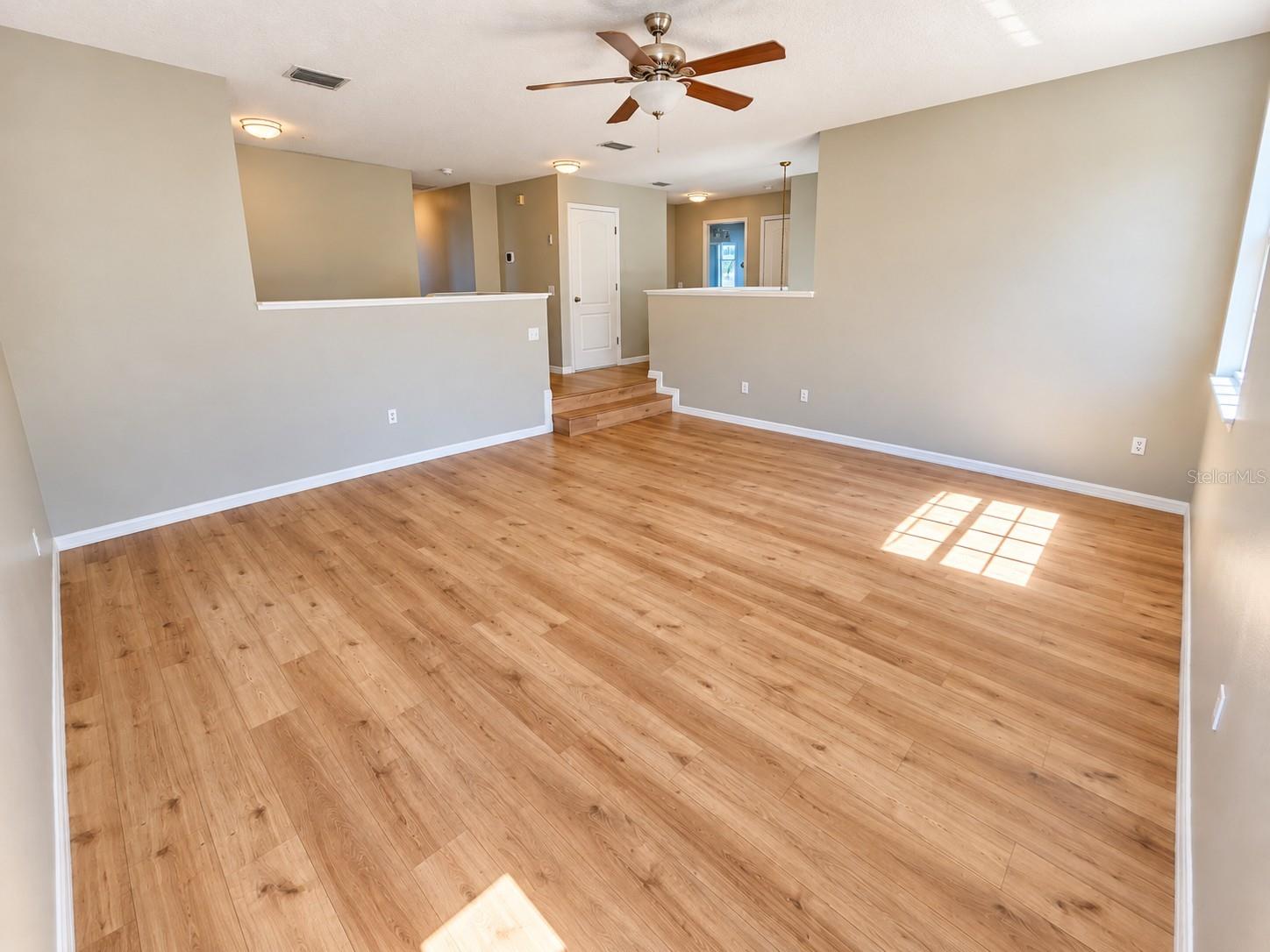 1753 OPEN FIELD LOOP
