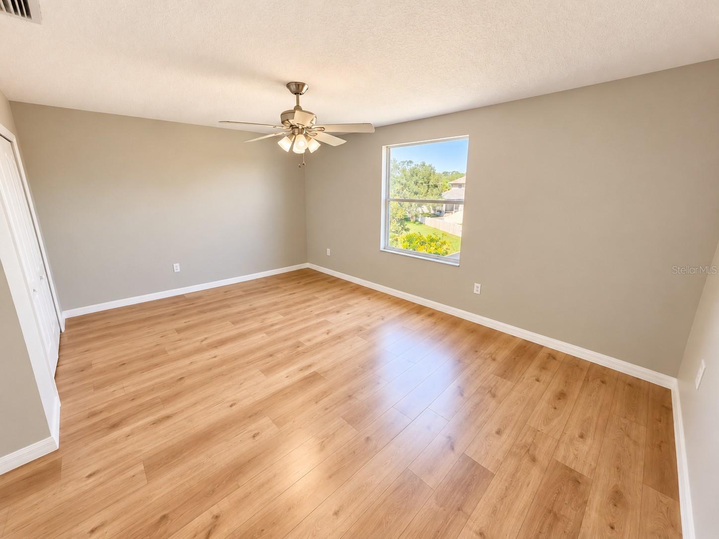 1753 OPEN FIELD LOOP