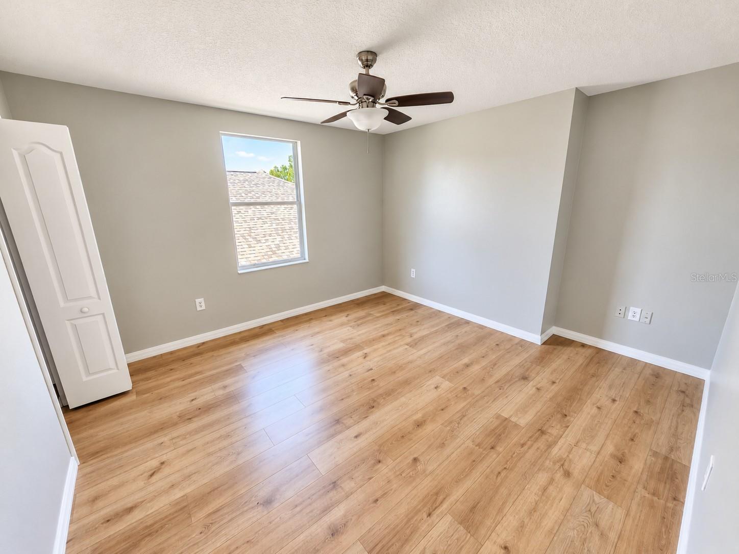 1753 OPEN FIELD LOOP