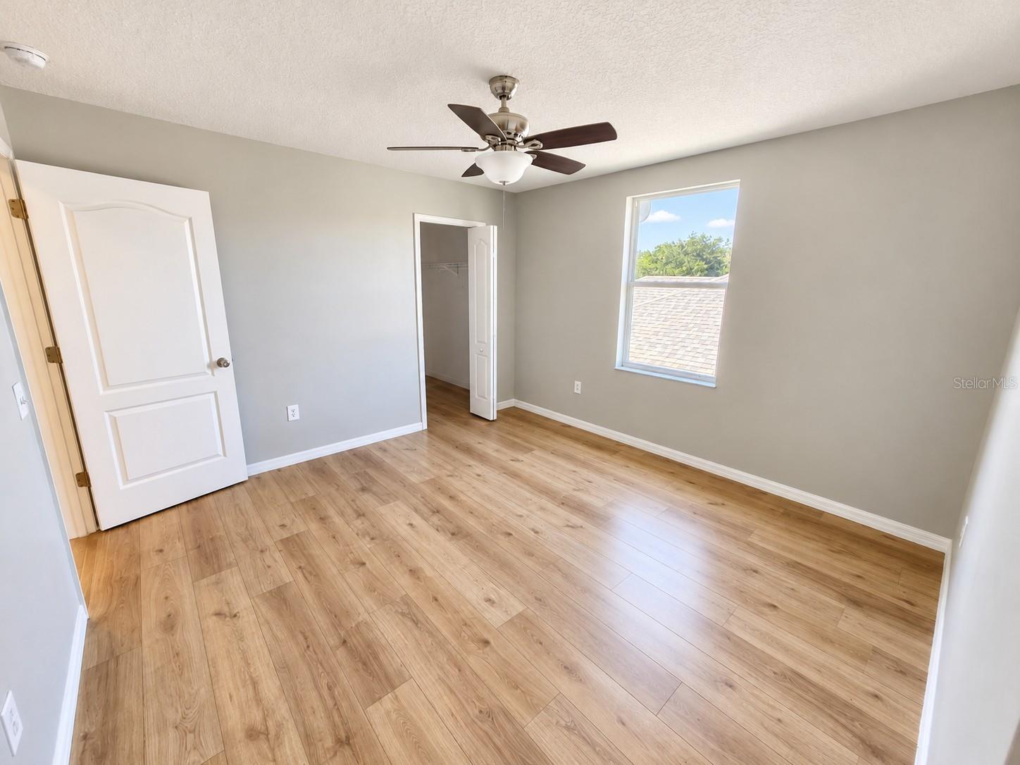 1753 OPEN FIELD LOOP