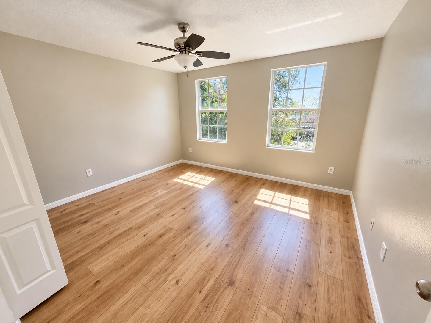 1753 OPEN FIELD LOOP