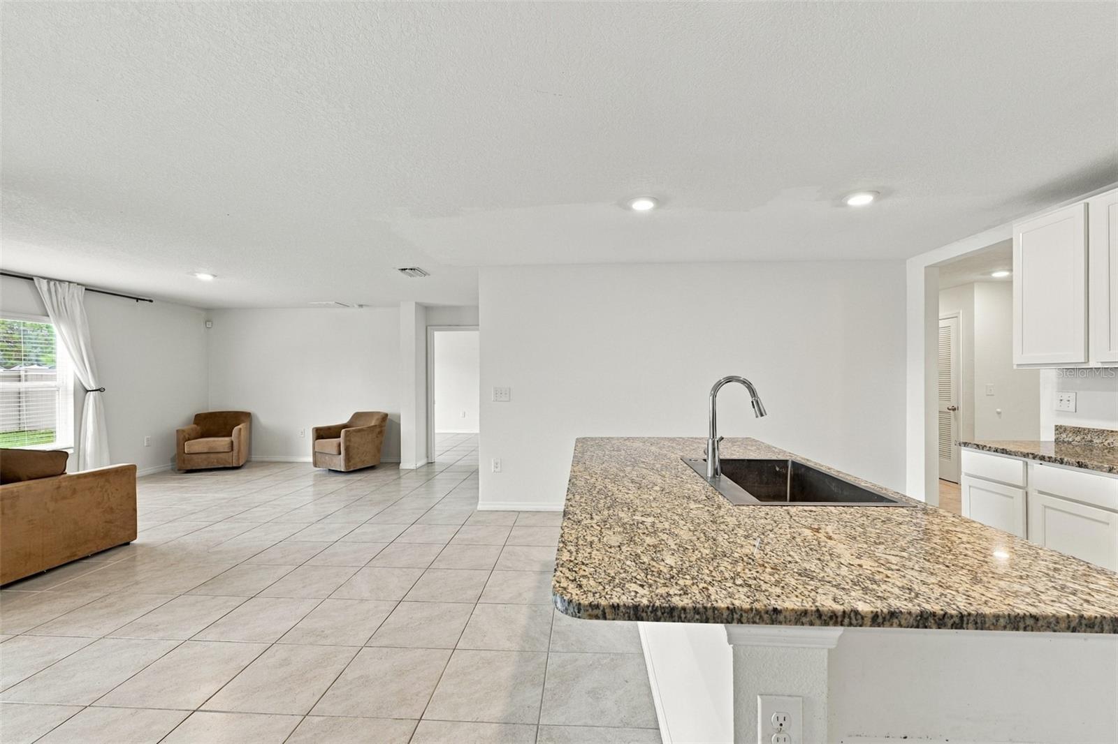 7980 BROAD POINTE DR