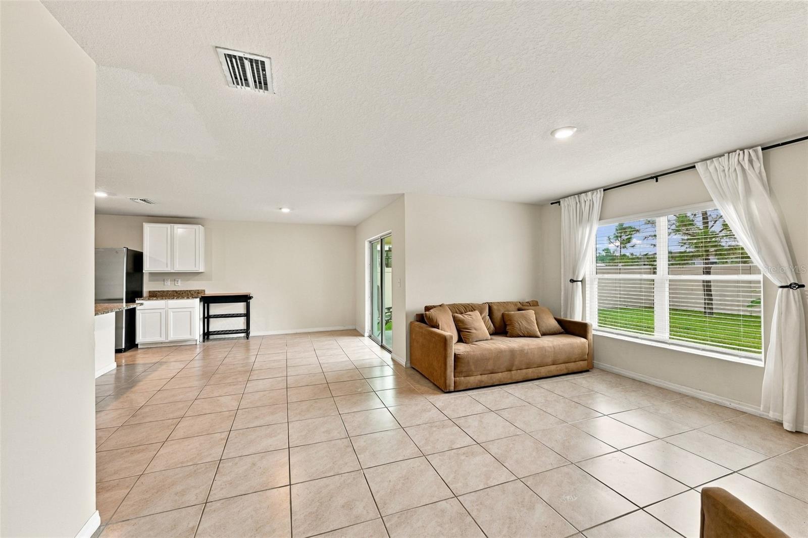 7980 BROAD POINTE DR