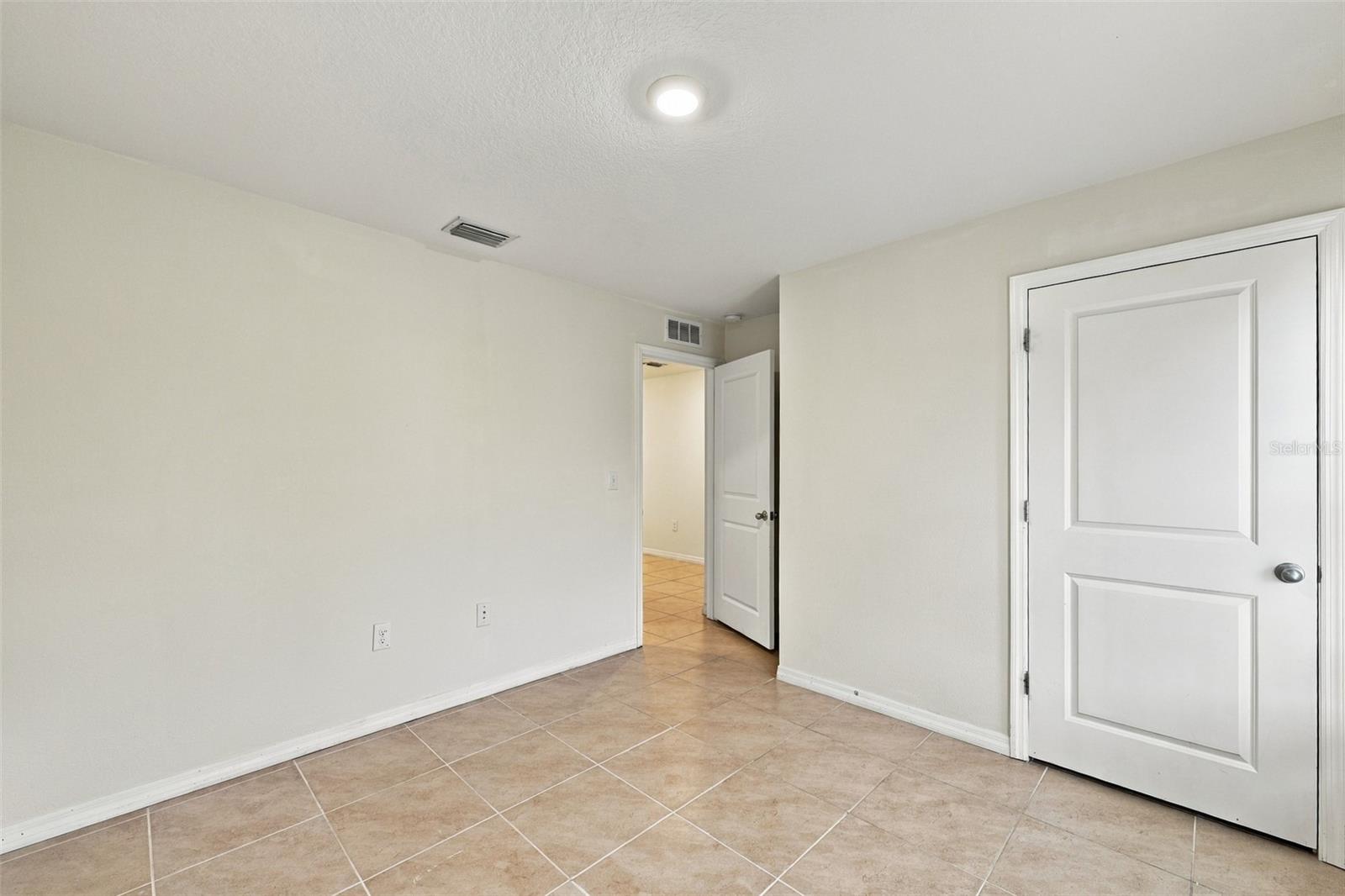 7980 BROAD POINTE DR
