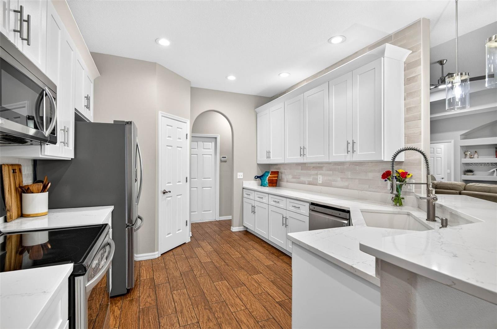 3825 SALIDA DELSOL DR