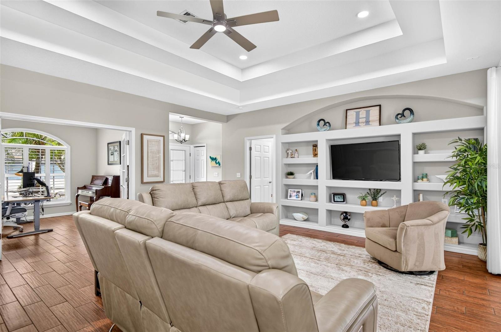 3825 SALIDA DELSOL DR