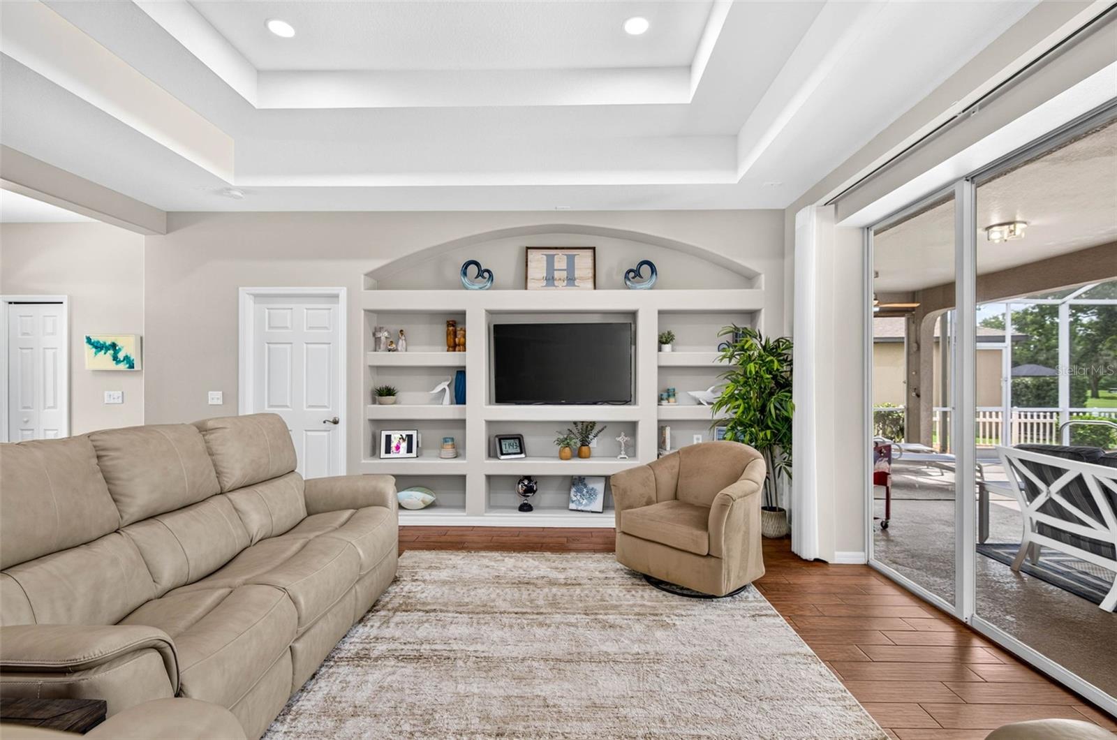 3825 SALIDA DELSOL DR