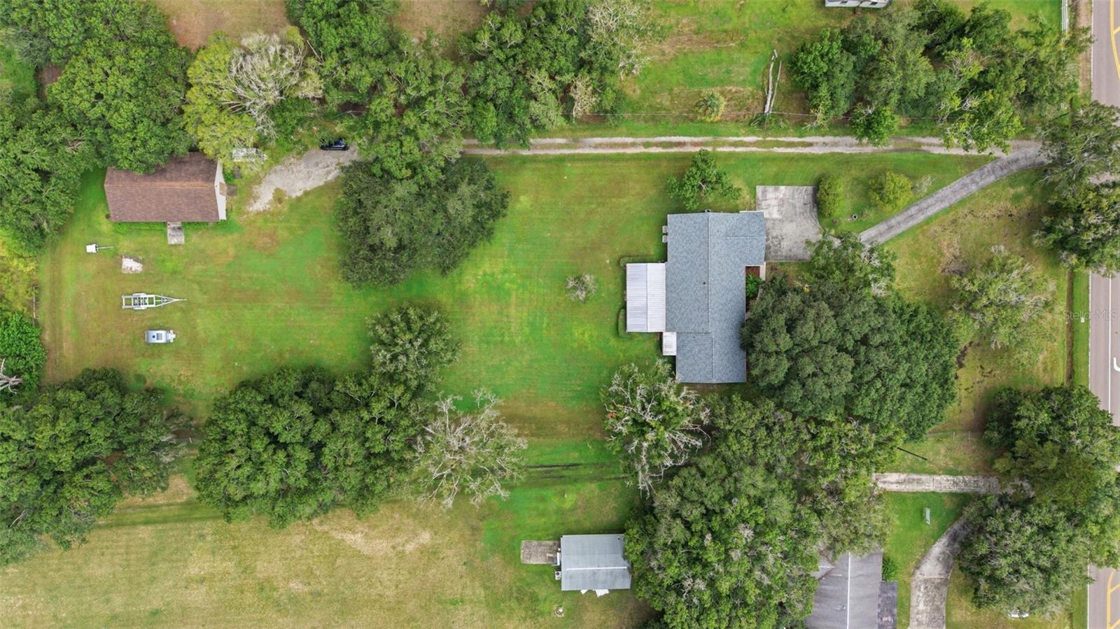 17501 LAKESHORE RD