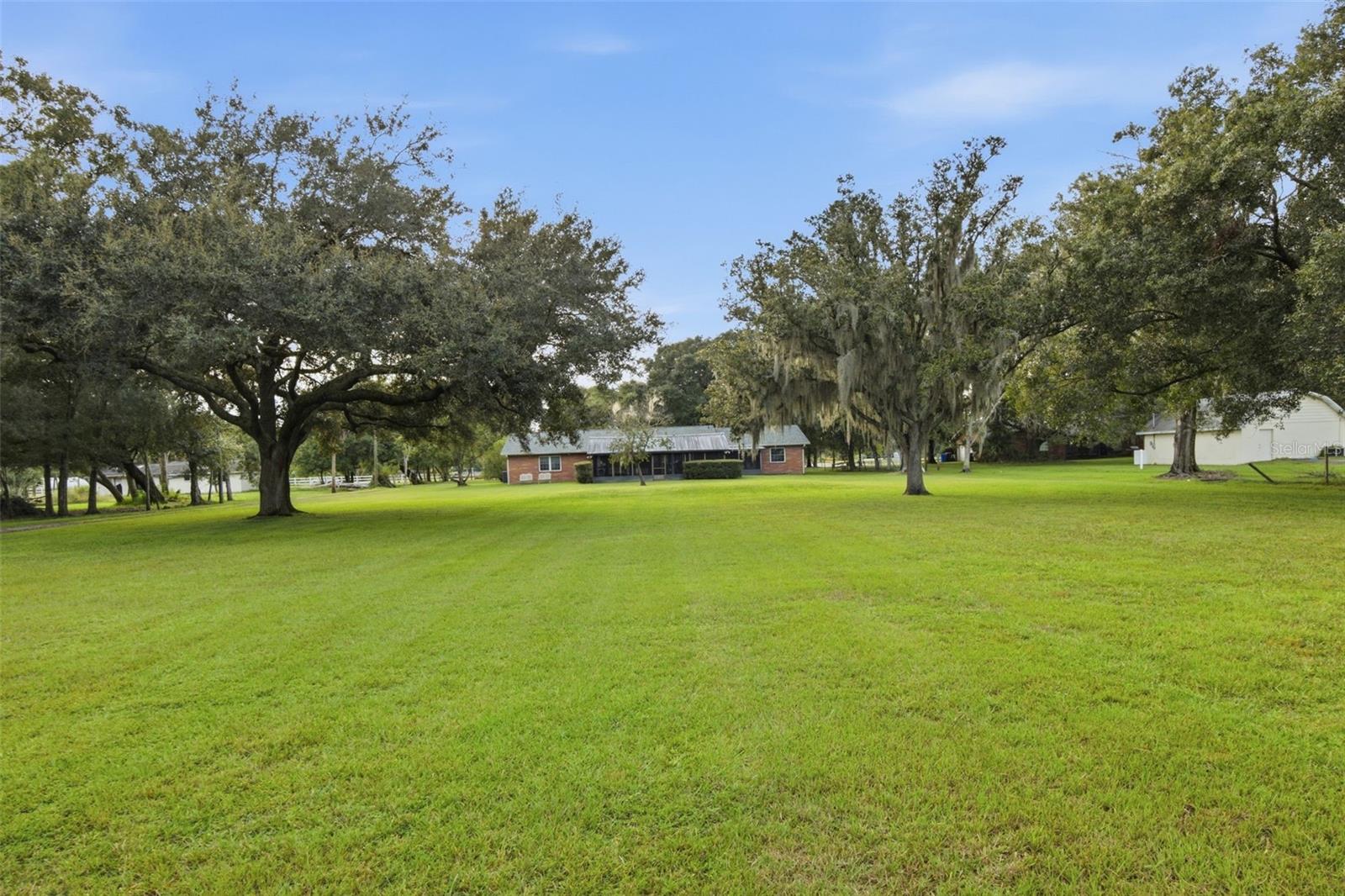 17501 LAKESHORE RD