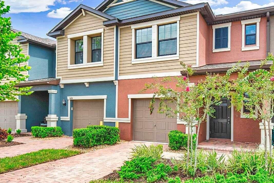 3488 PINE RIBBON DR