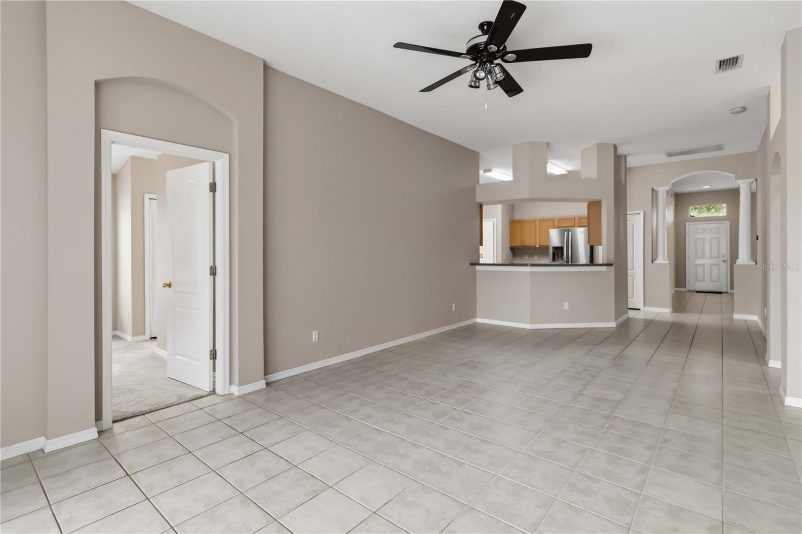 1123 LUMSDEN POINTE BLVD