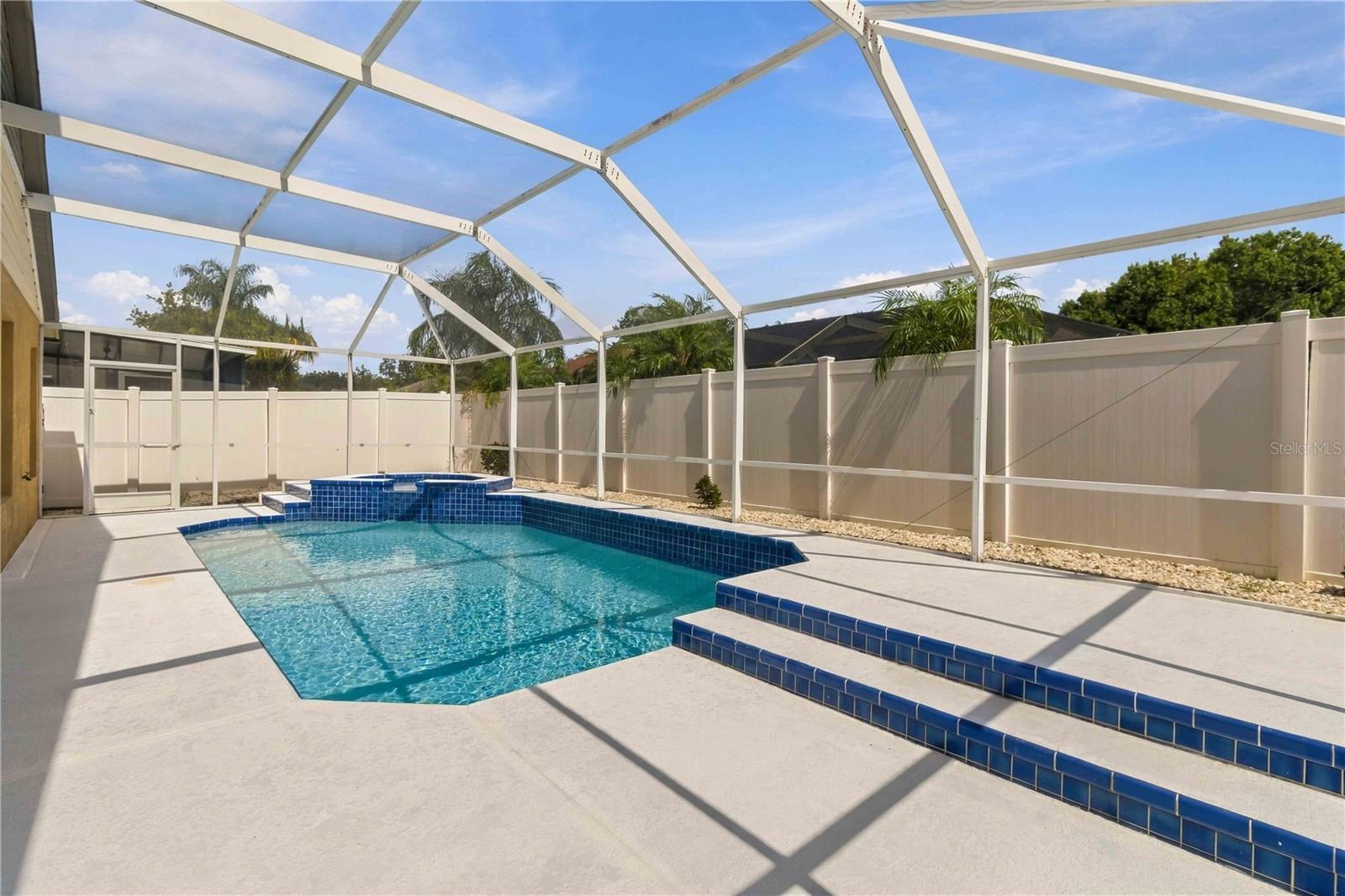 1123 LUMSDEN POINTE BLVD