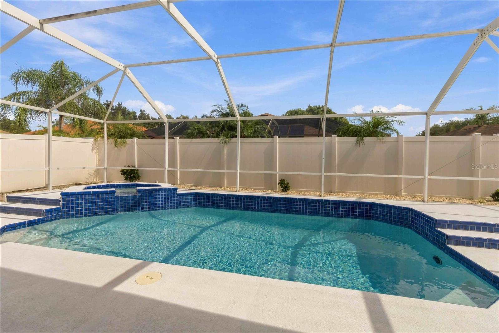 1123 LUMSDEN POINTE BLVD