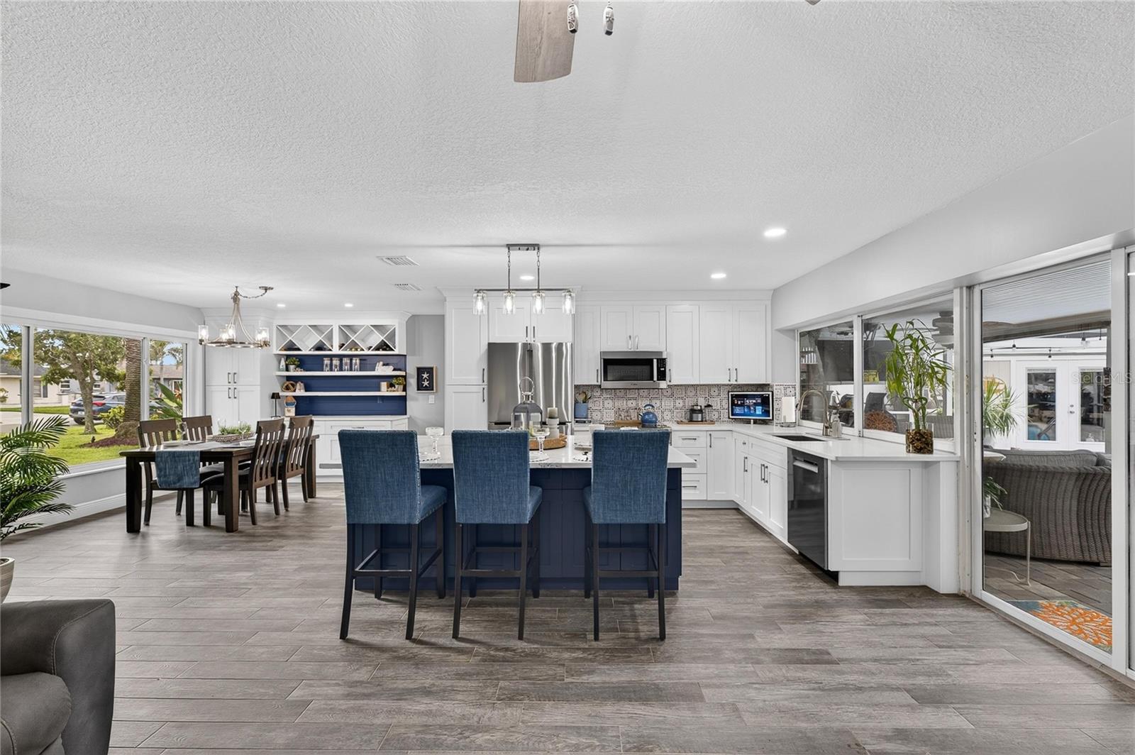 6510 SOLITAIRE PALM WAY