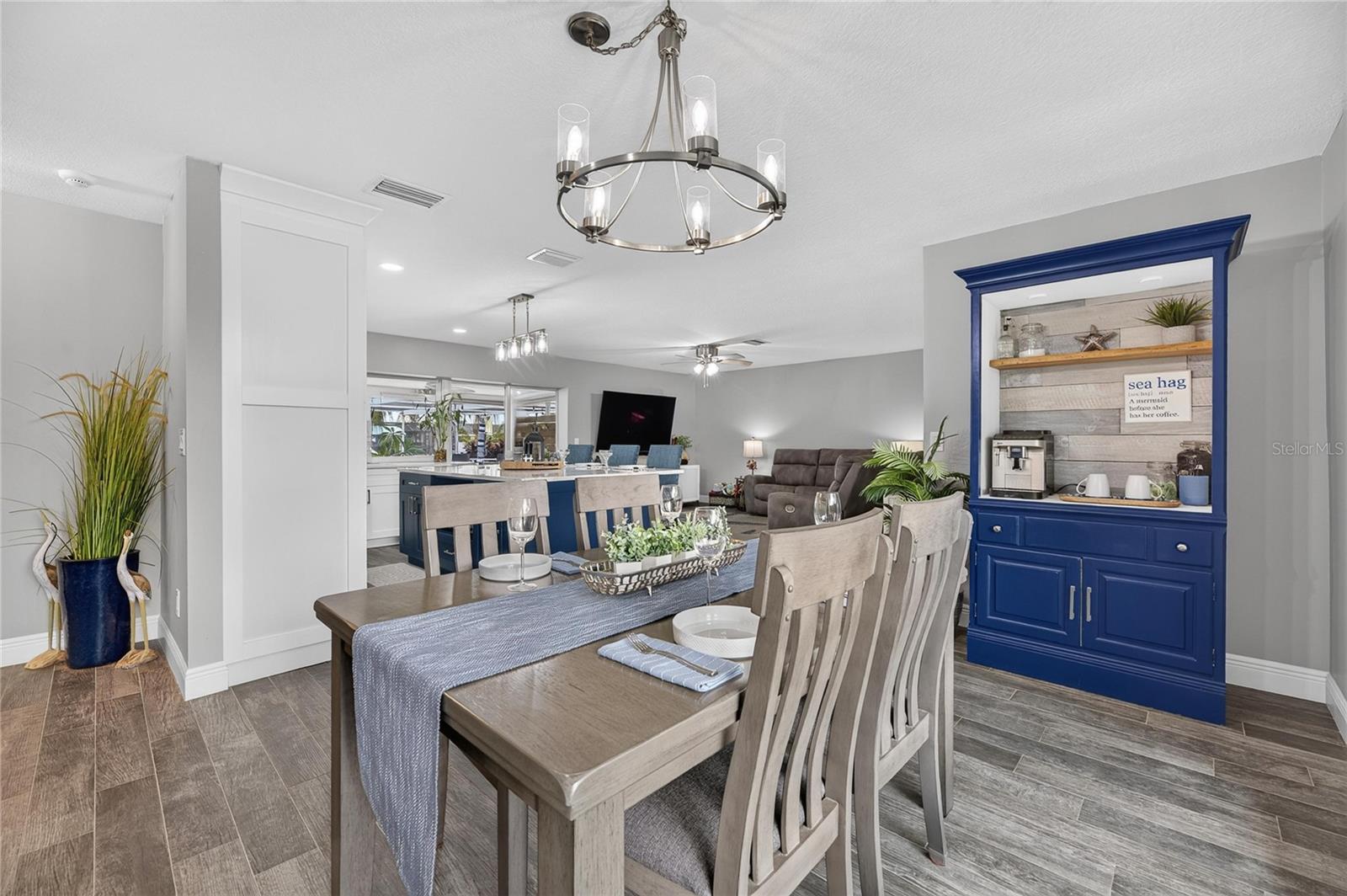 6510 SOLITAIRE PALM WAY