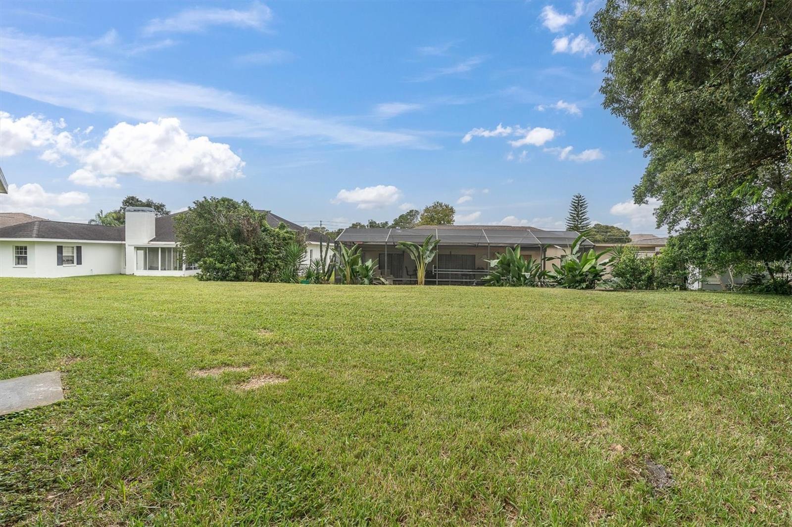 8721 LATHAM LN