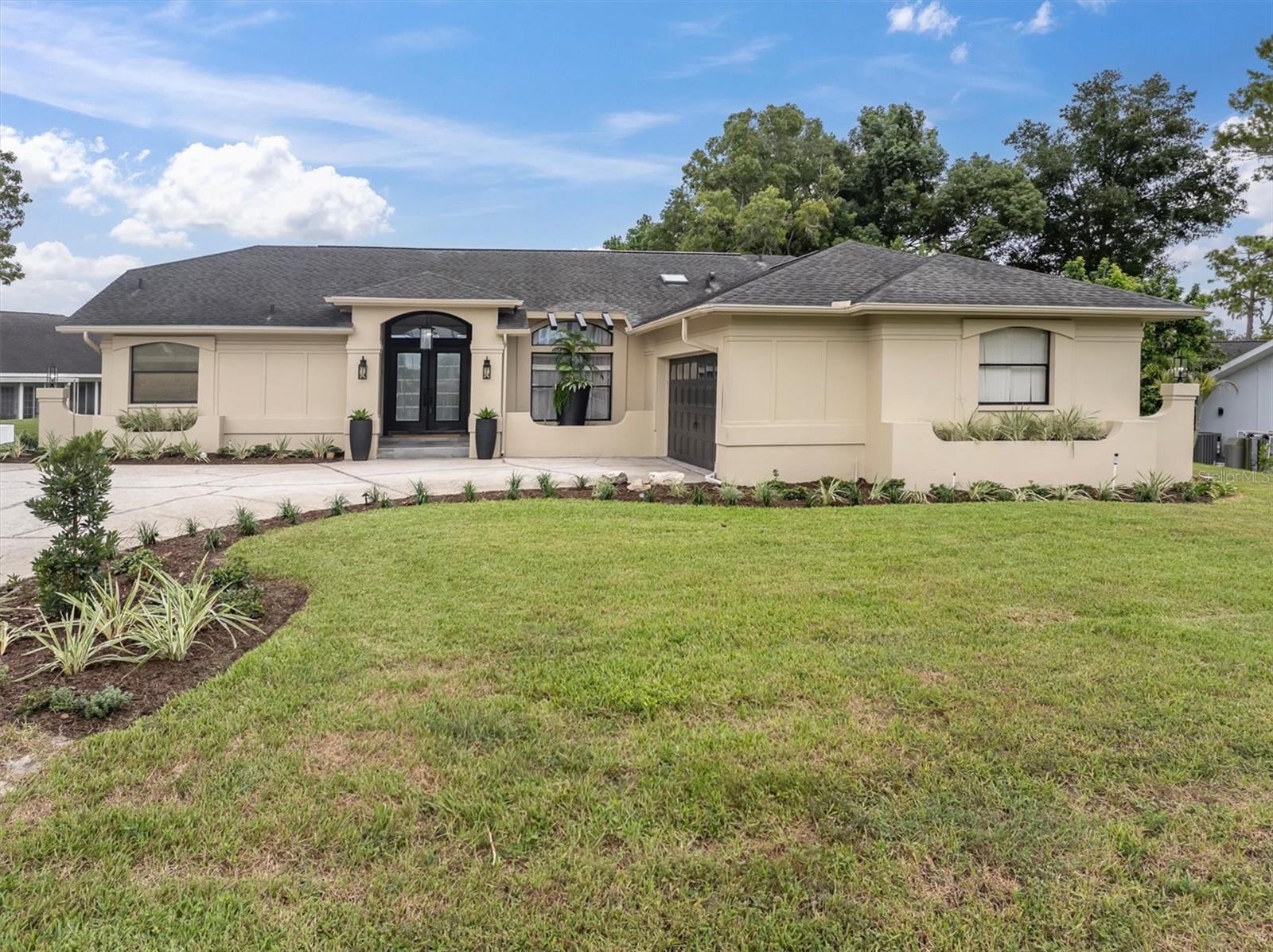 8721 LATHAM LN