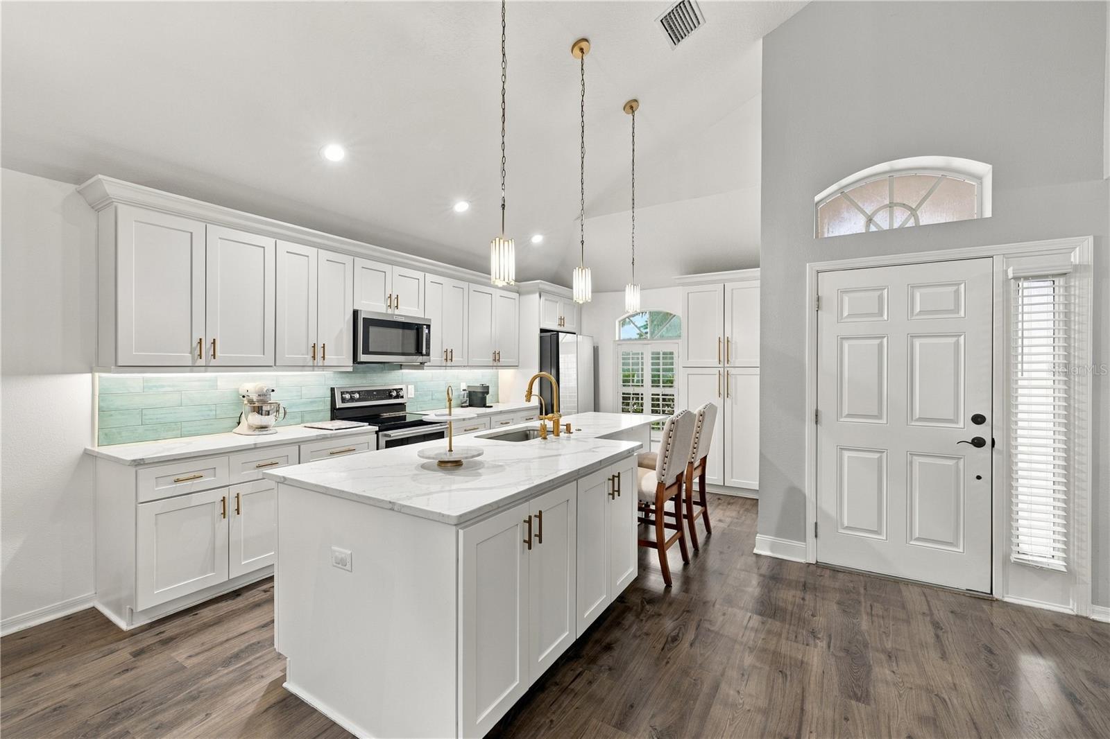 3123 DUNSTABLE DR