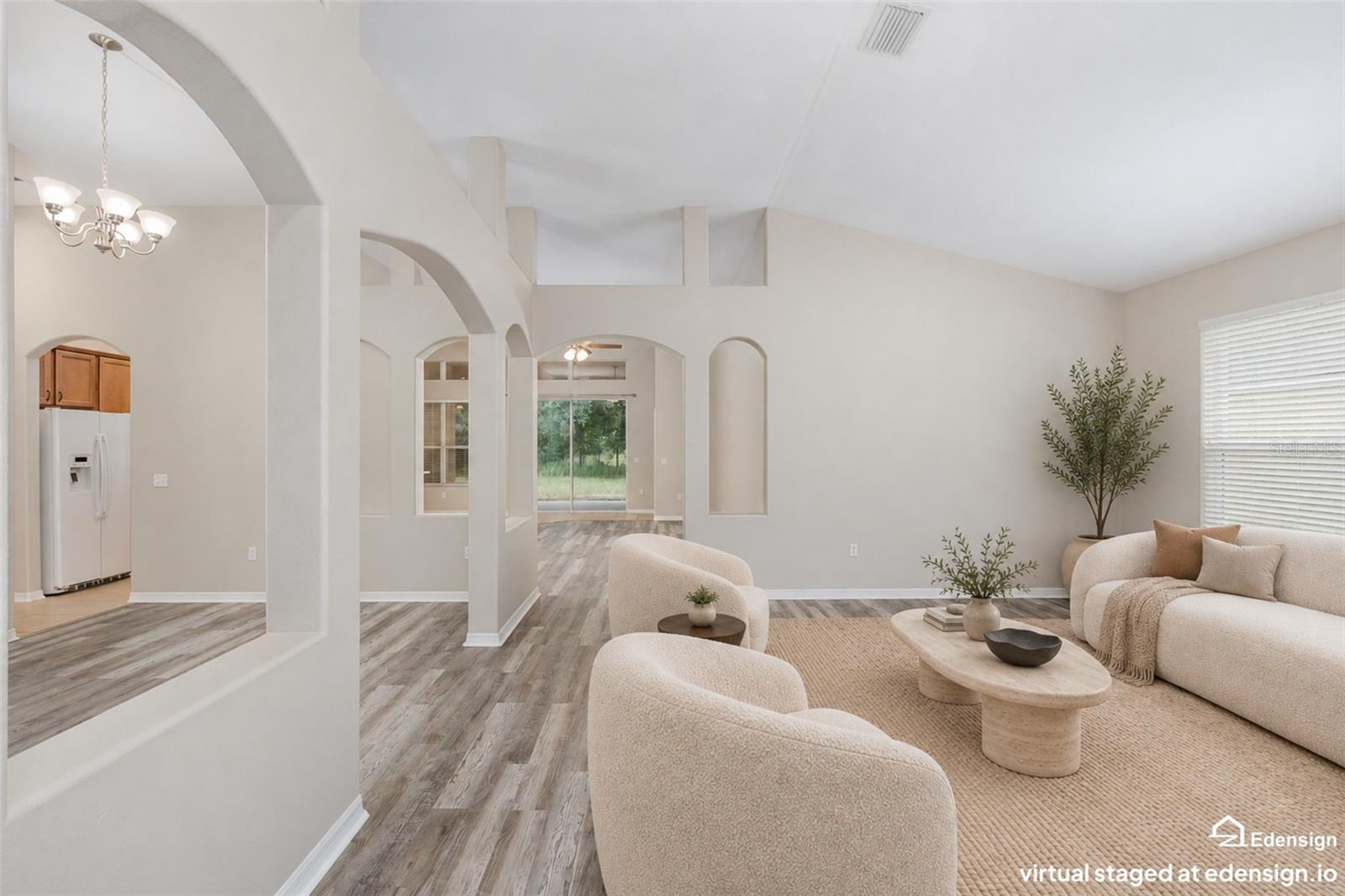 5815 JUSTICIA LOOP