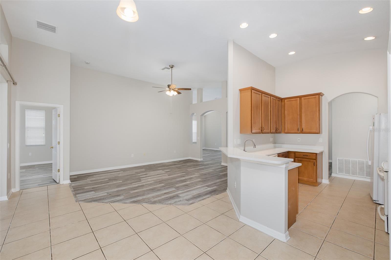 5815 JUSTICIA LOOP