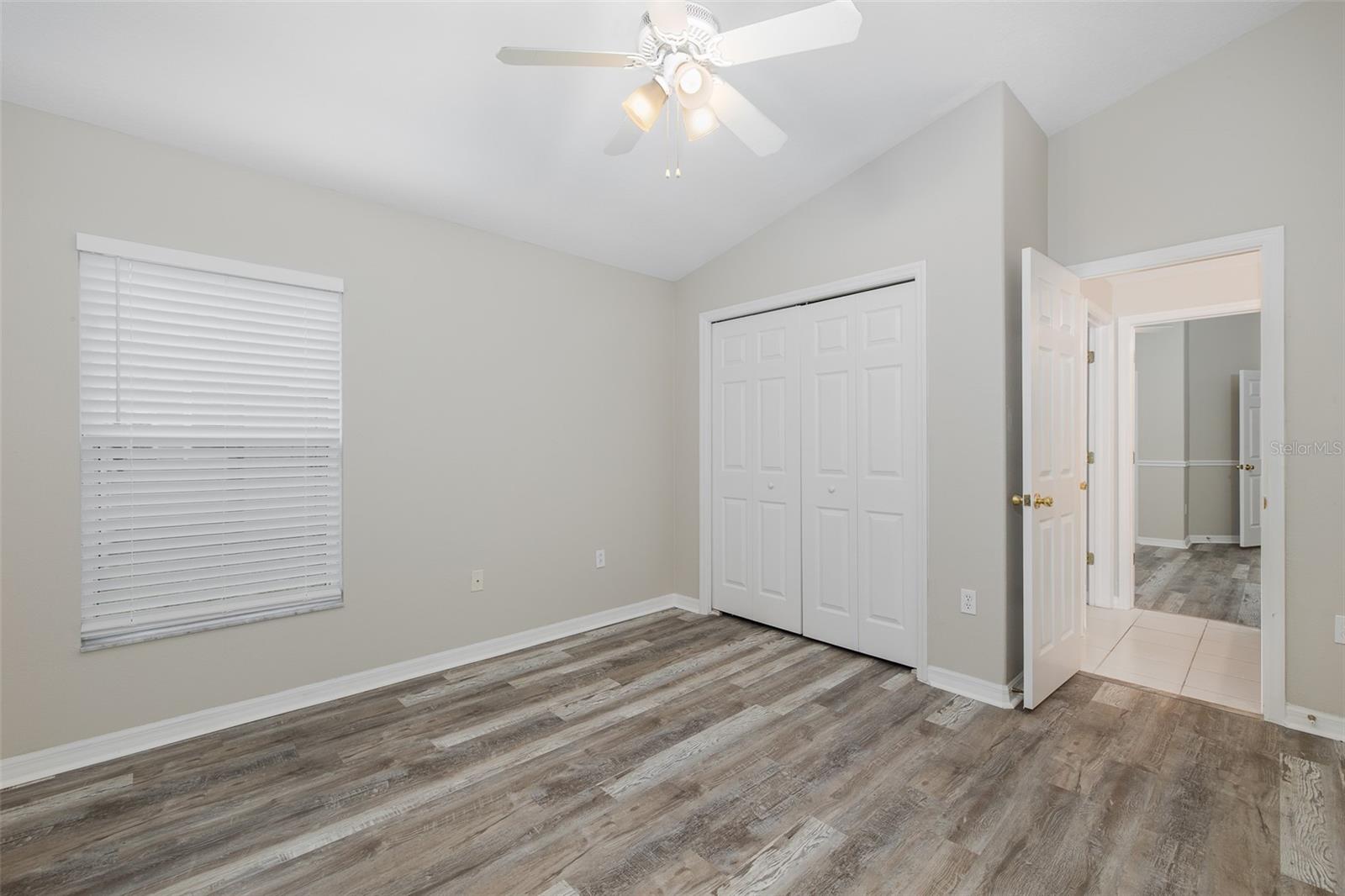5815 JUSTICIA LOOP