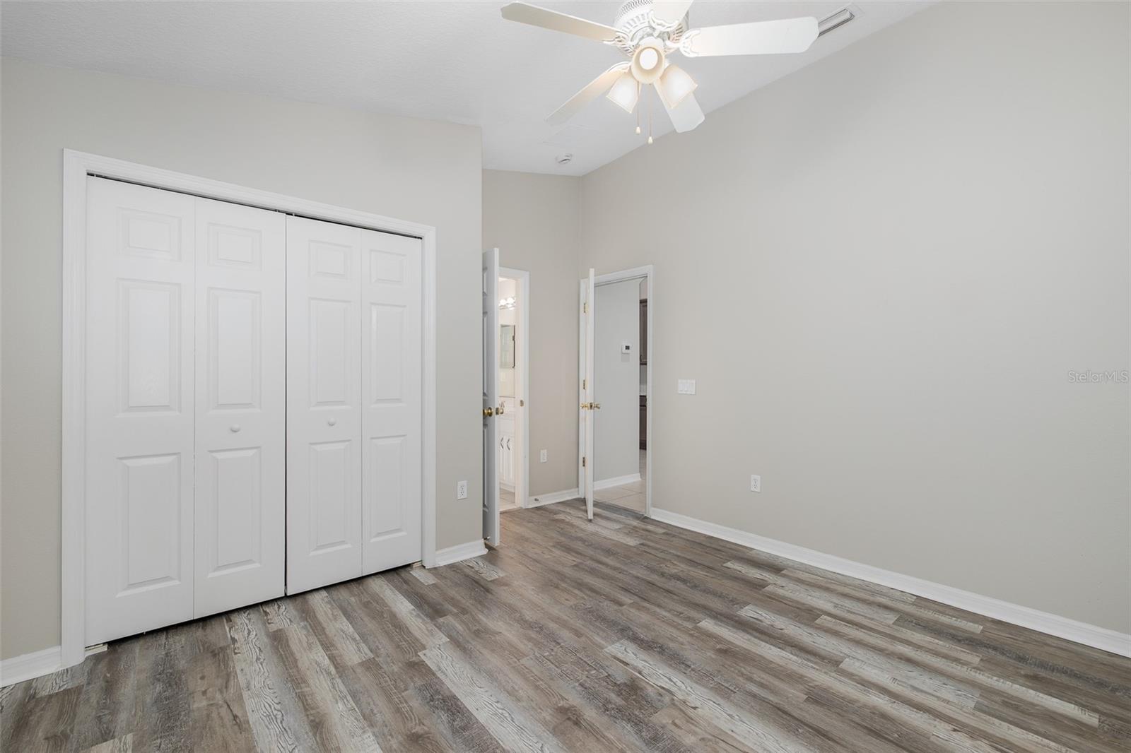 5815 JUSTICIA LOOP