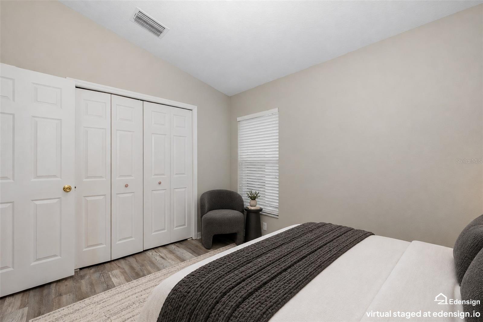 5815 JUSTICIA LOOP