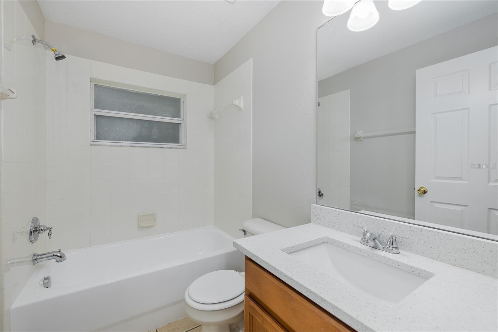 5815 JUSTICIA LOOP