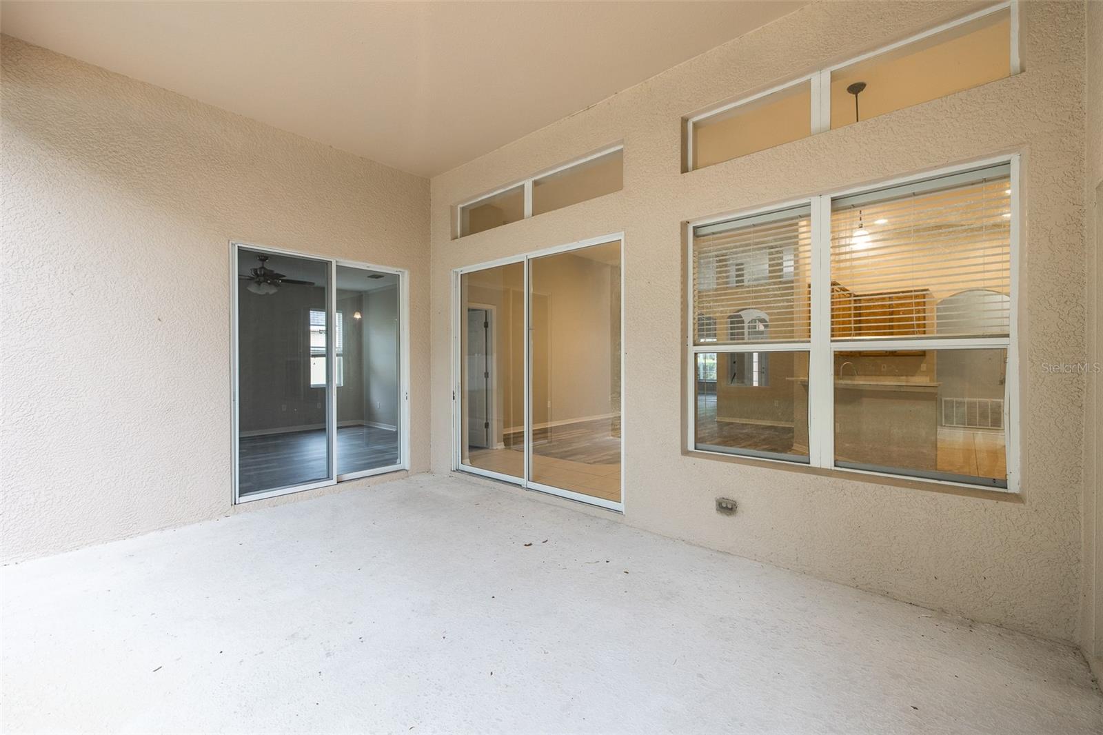 5815 JUSTICIA LOOP