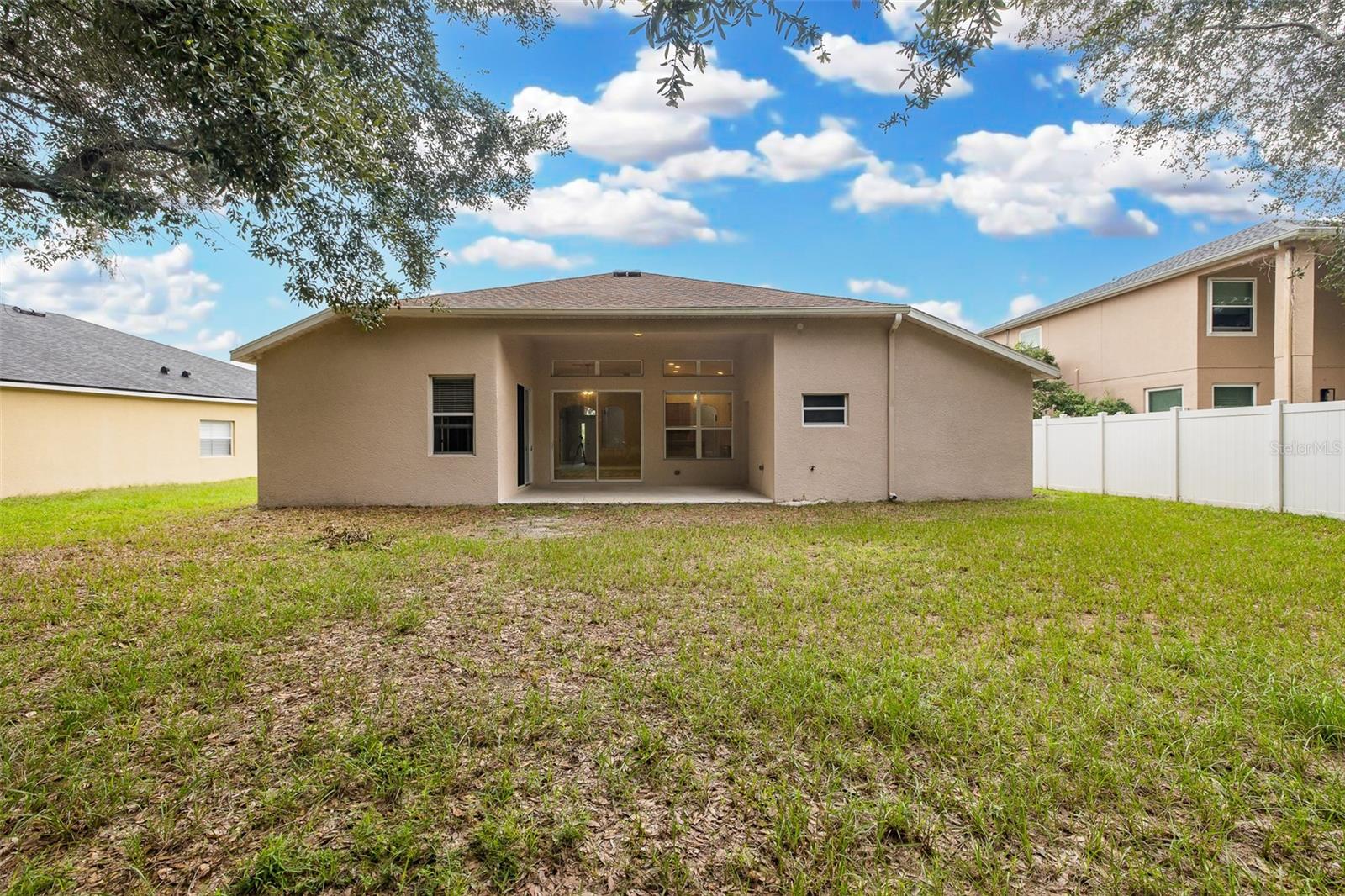 5815 JUSTICIA LOOP