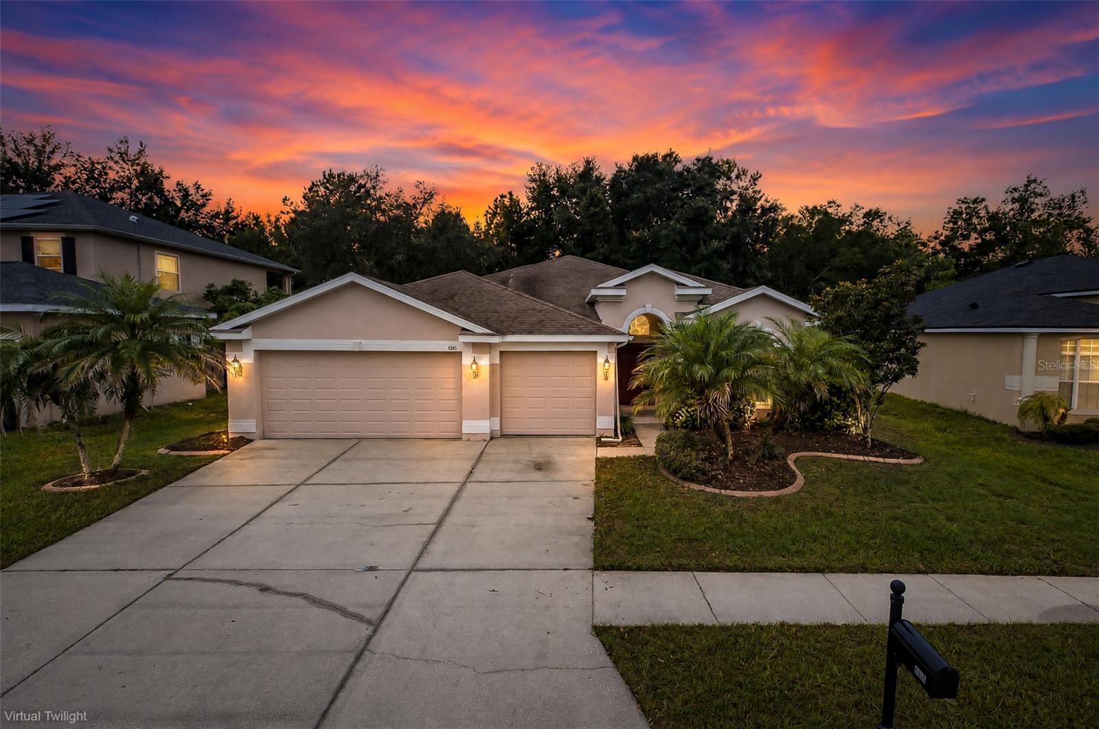 5815 JUSTICIA LOOP