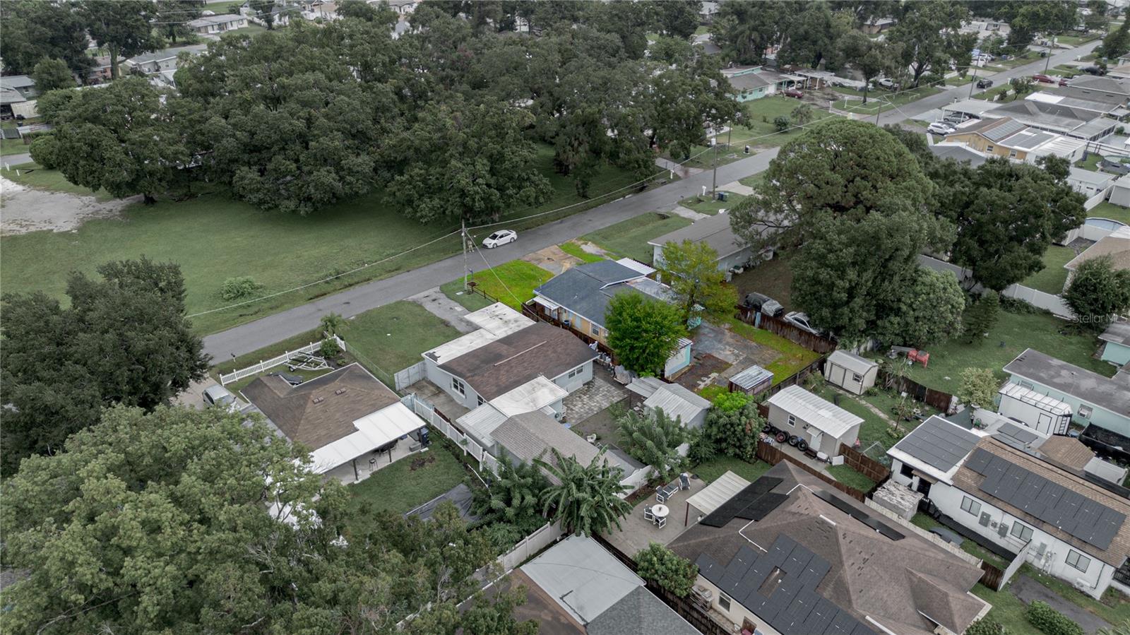 1738 W COMANCHE AVE