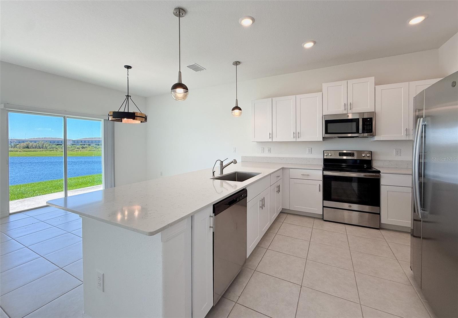 32106 POP ASH PL