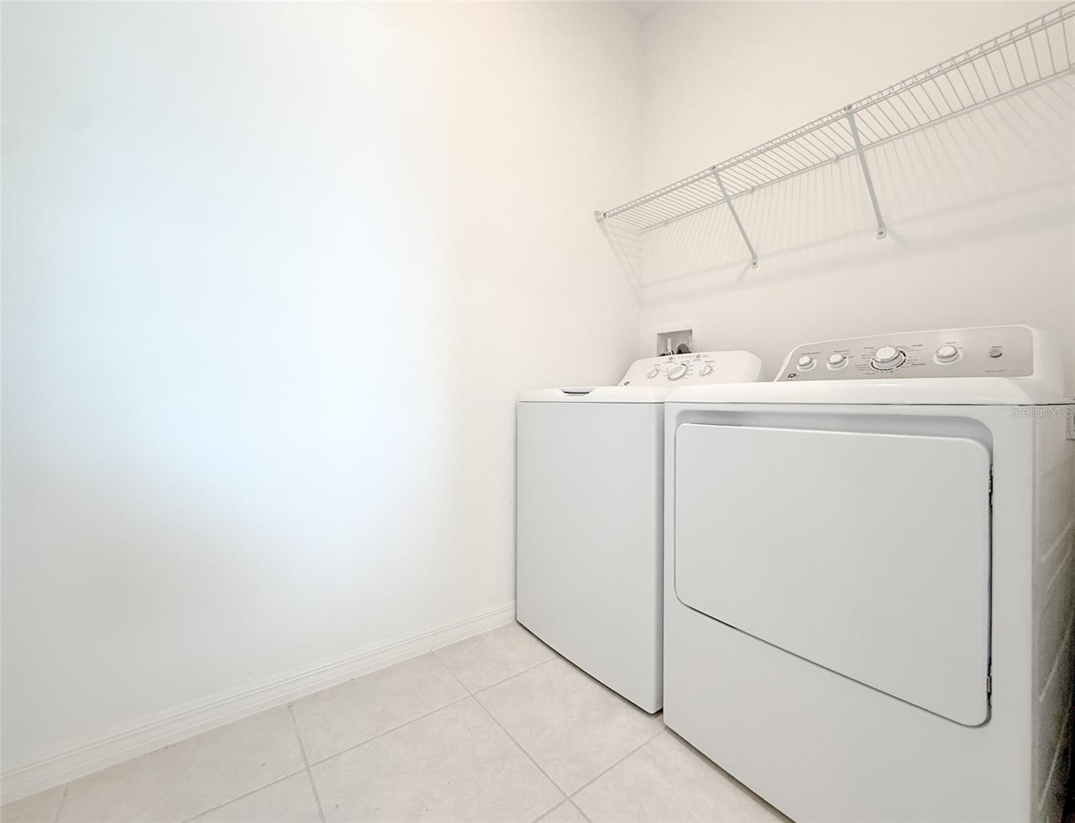 32106 POP ASH PL