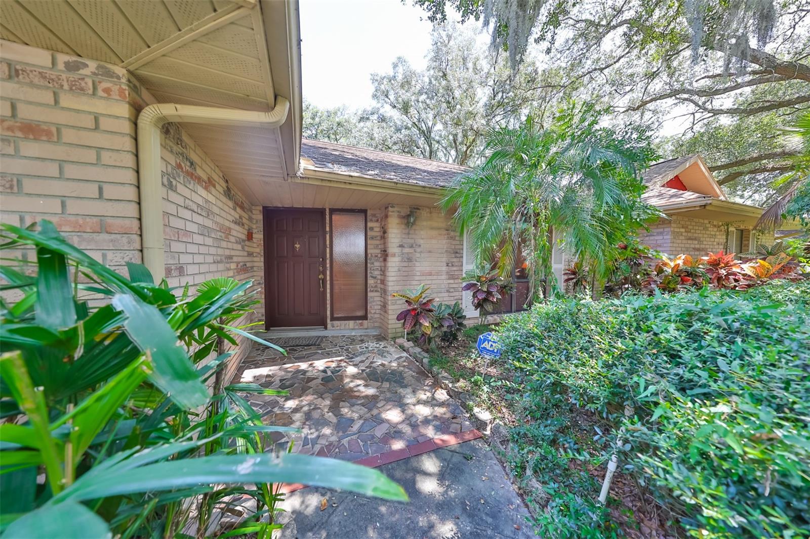 2609 MANOR OAK DR