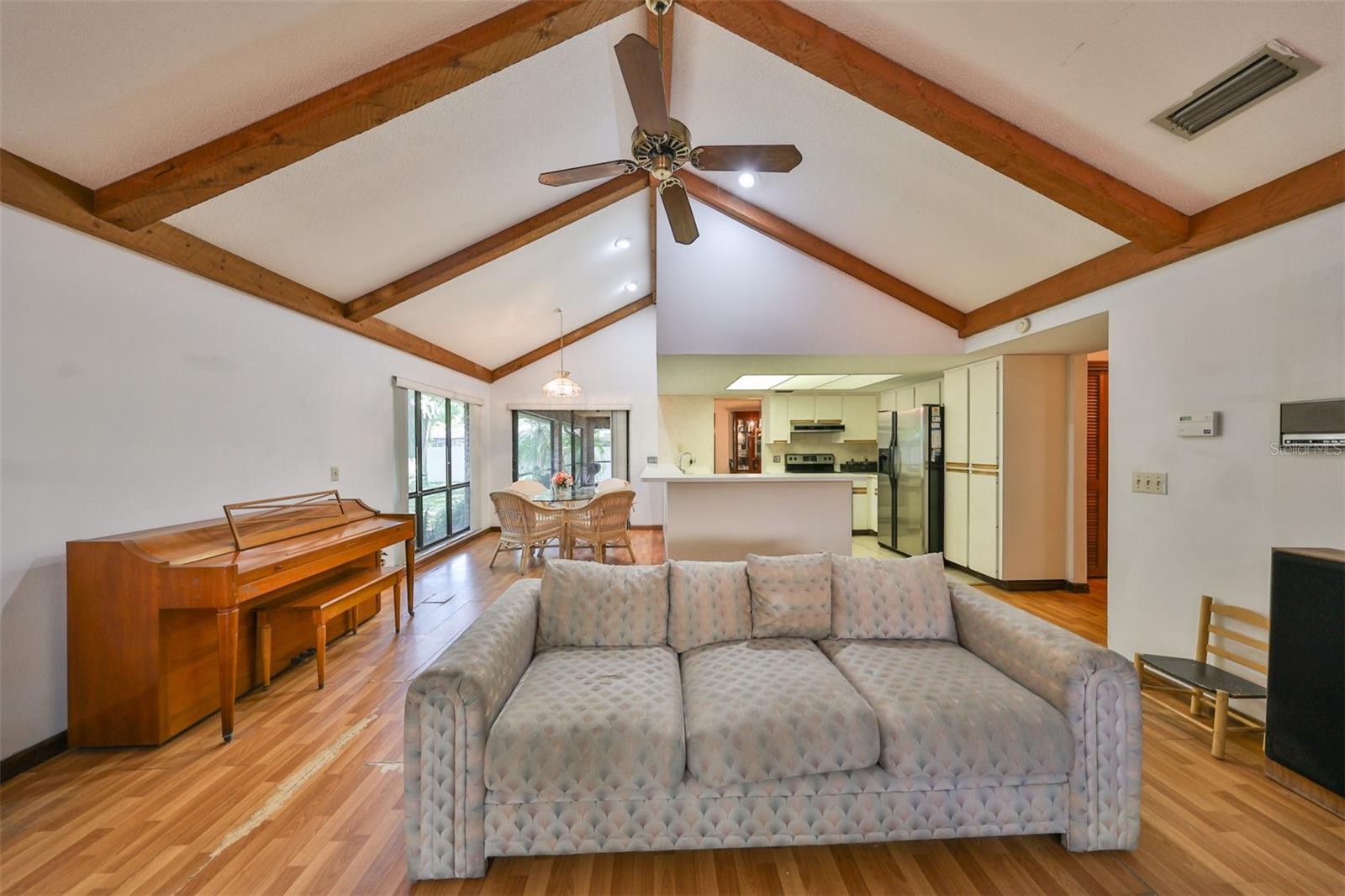 2609 MANOR OAK DR