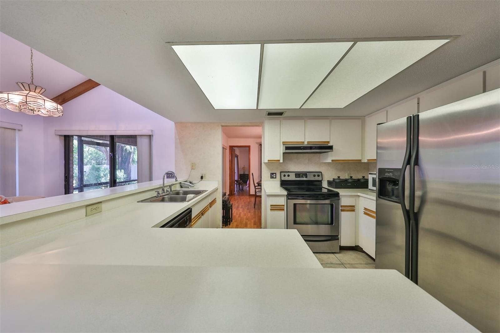 2609 MANOR OAK DR