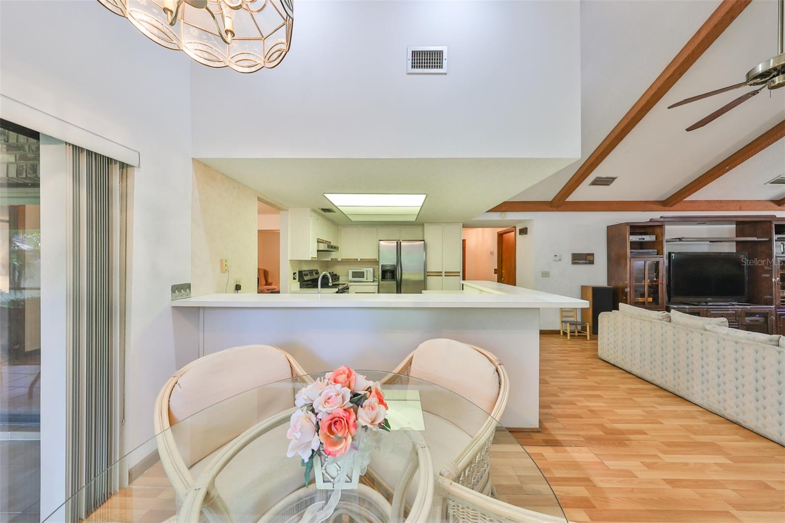 2609 MANOR OAK DR