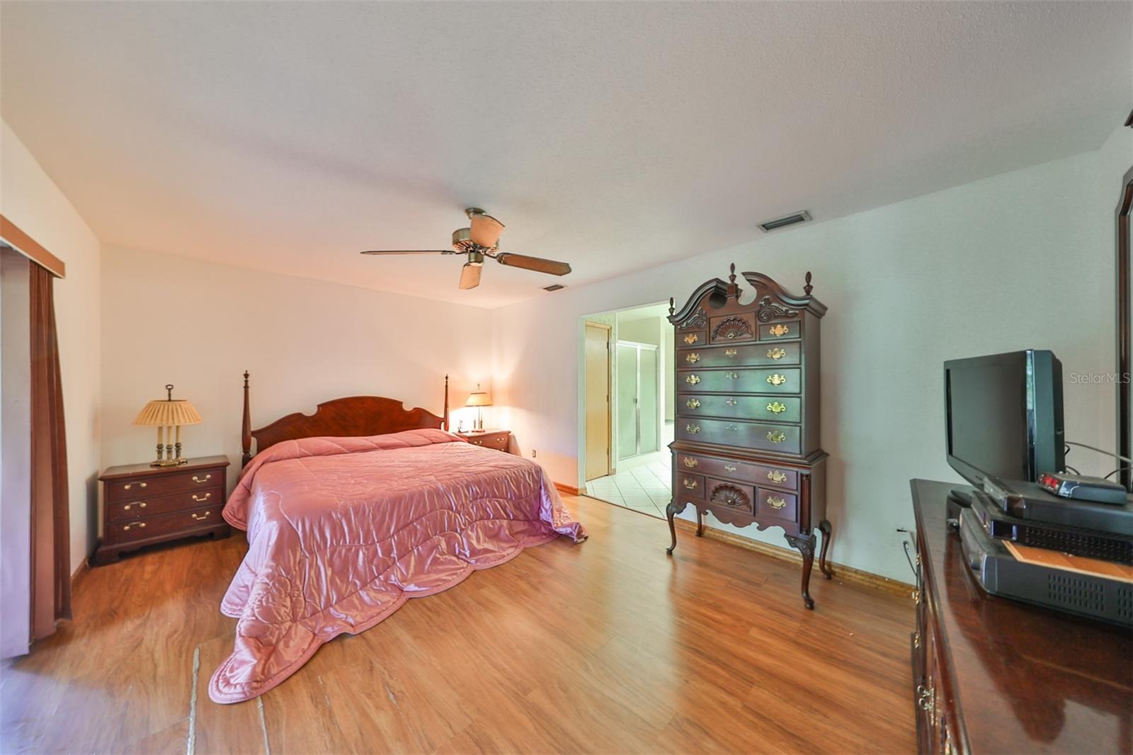 2609 MANOR OAK DR