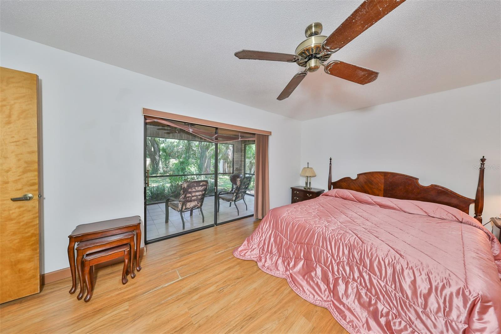 2609 MANOR OAK DR