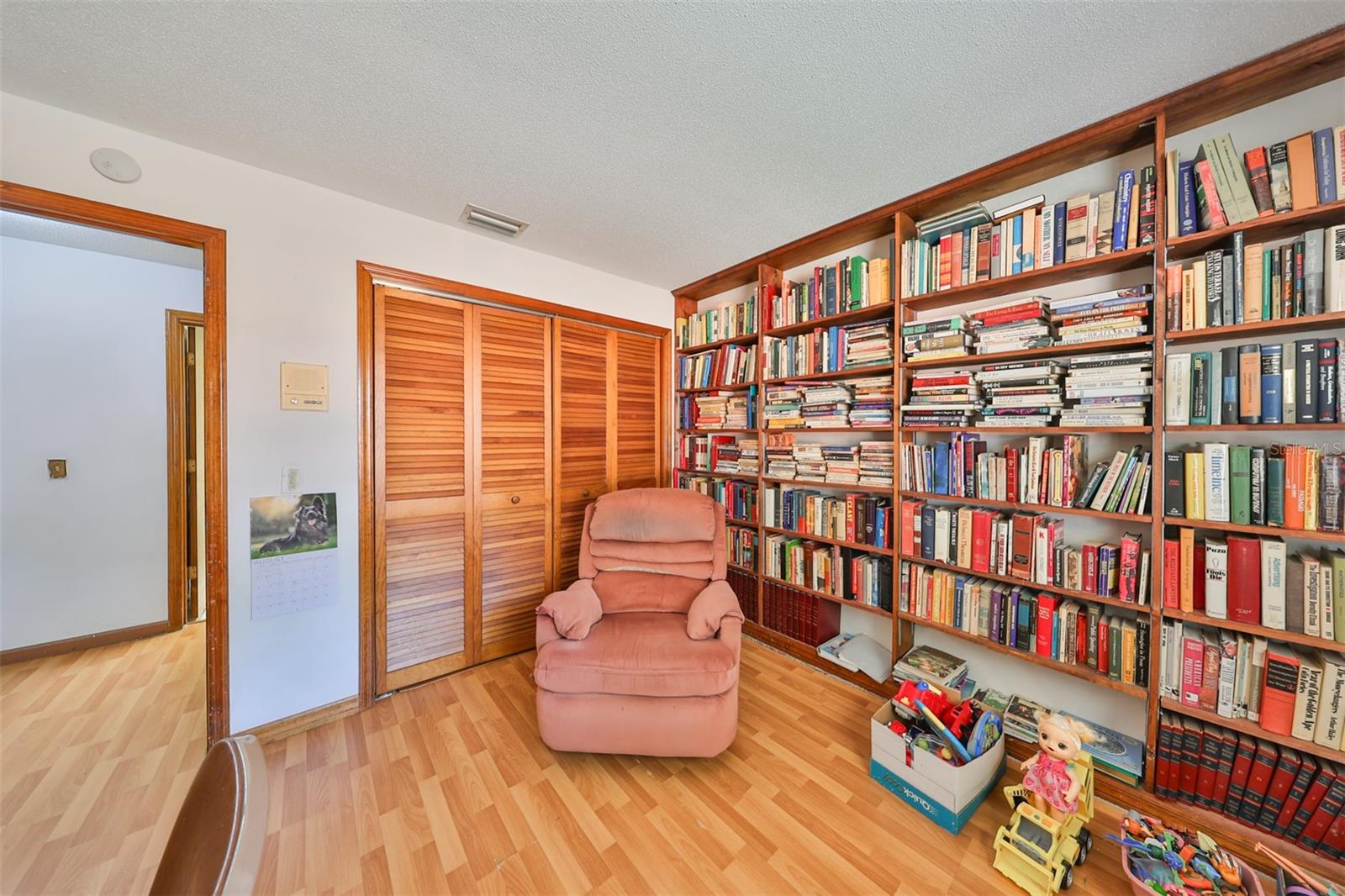 2609 MANOR OAK DR