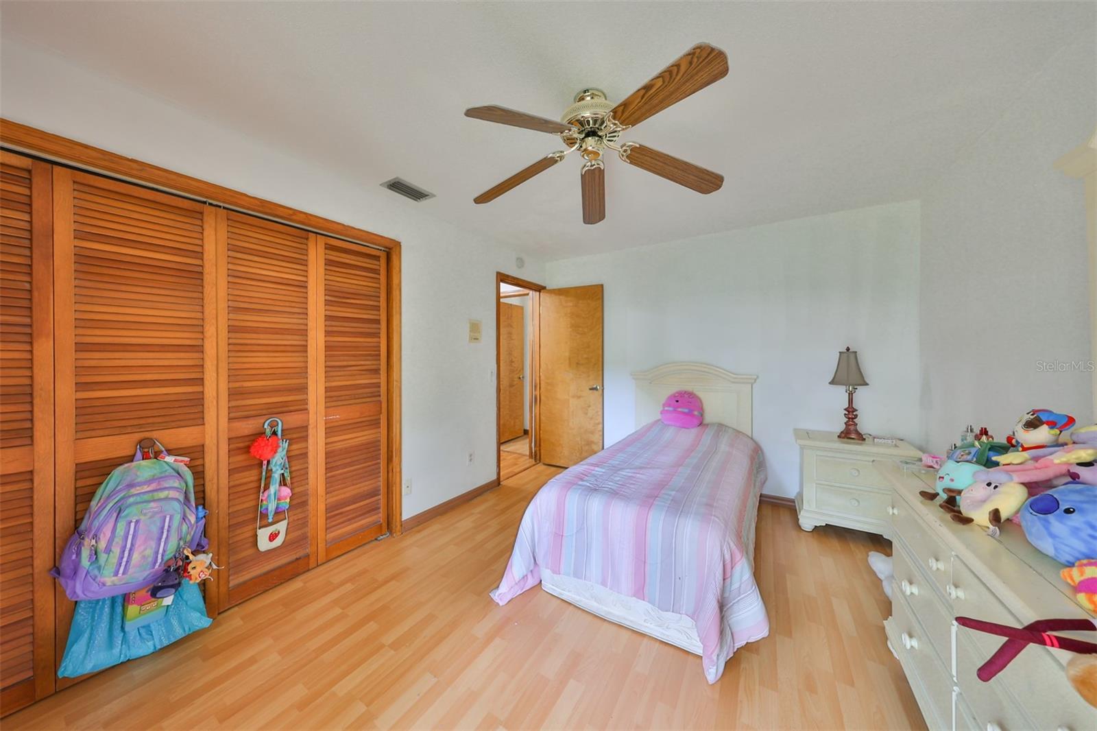 2609 MANOR OAK DR