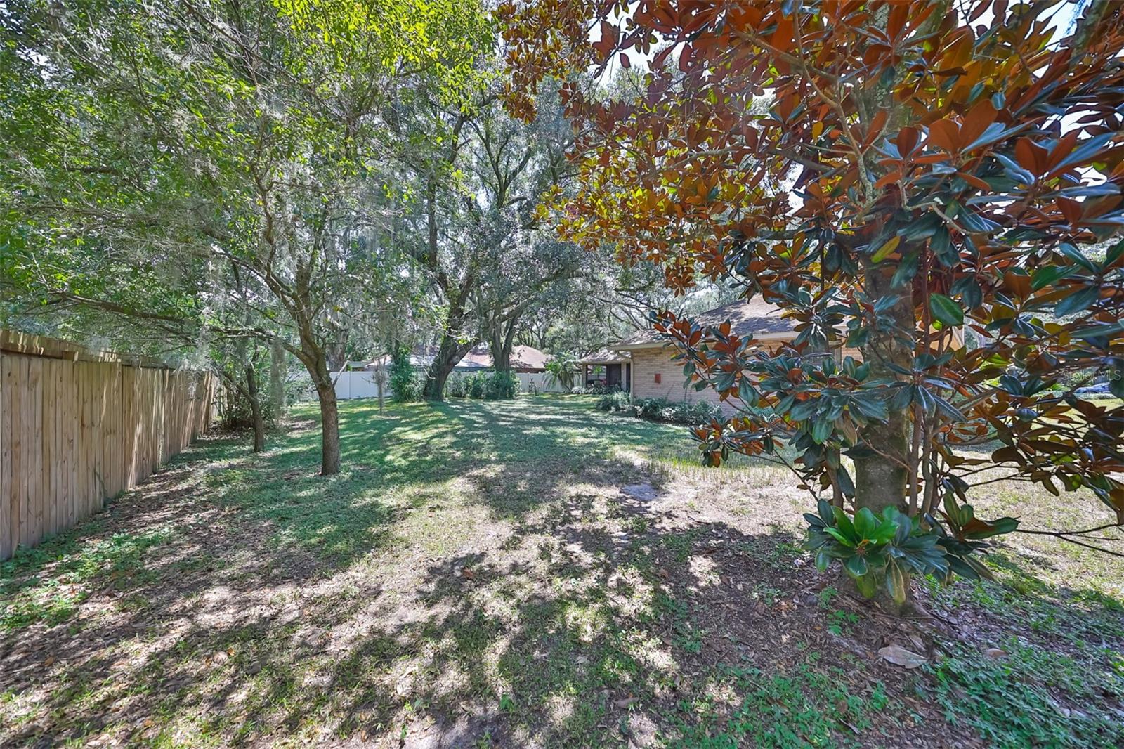 2609 MANOR OAK DR
