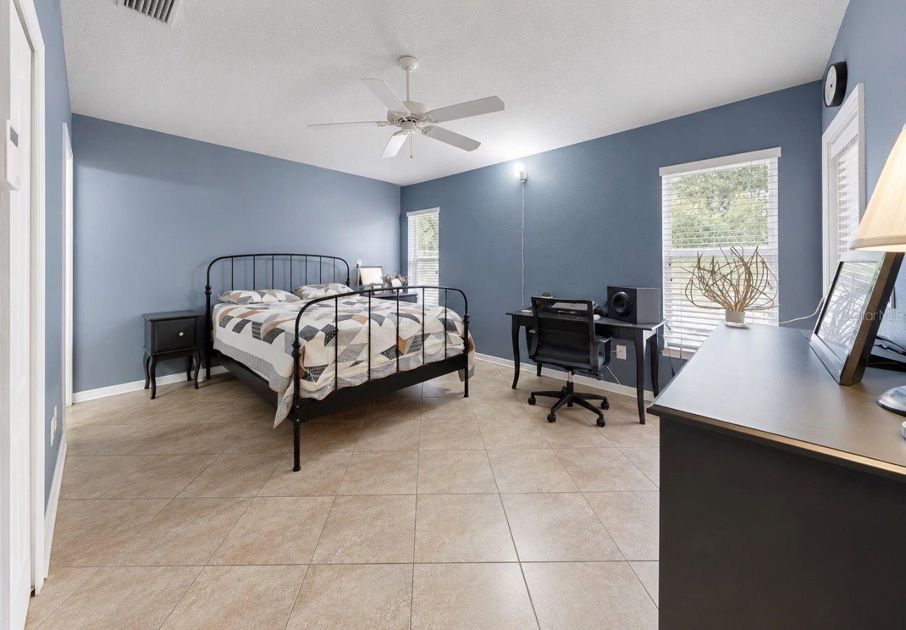 7746 CARRIAGE POINTE DR