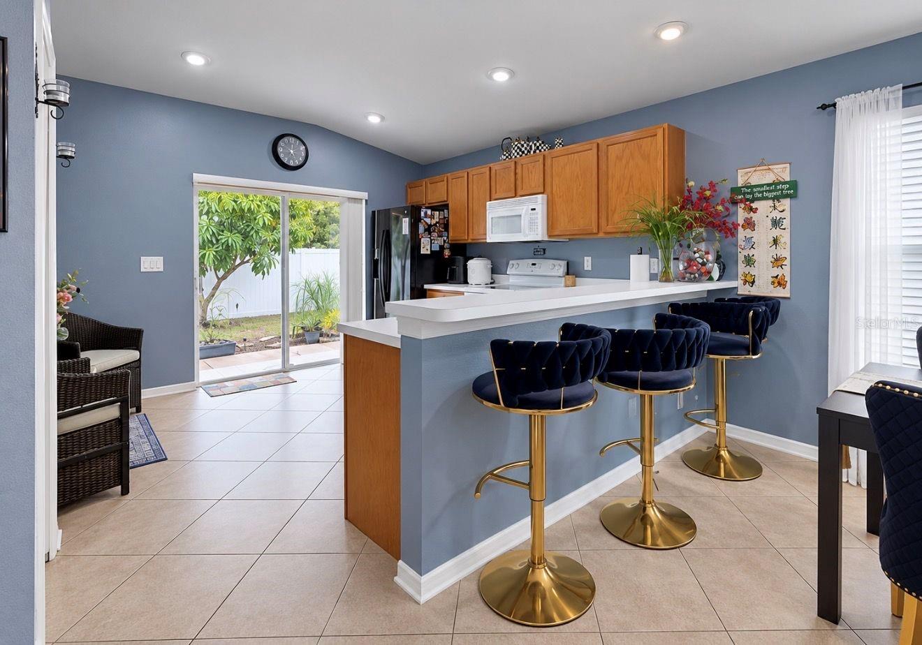 7746 CARRIAGE POINTE DR