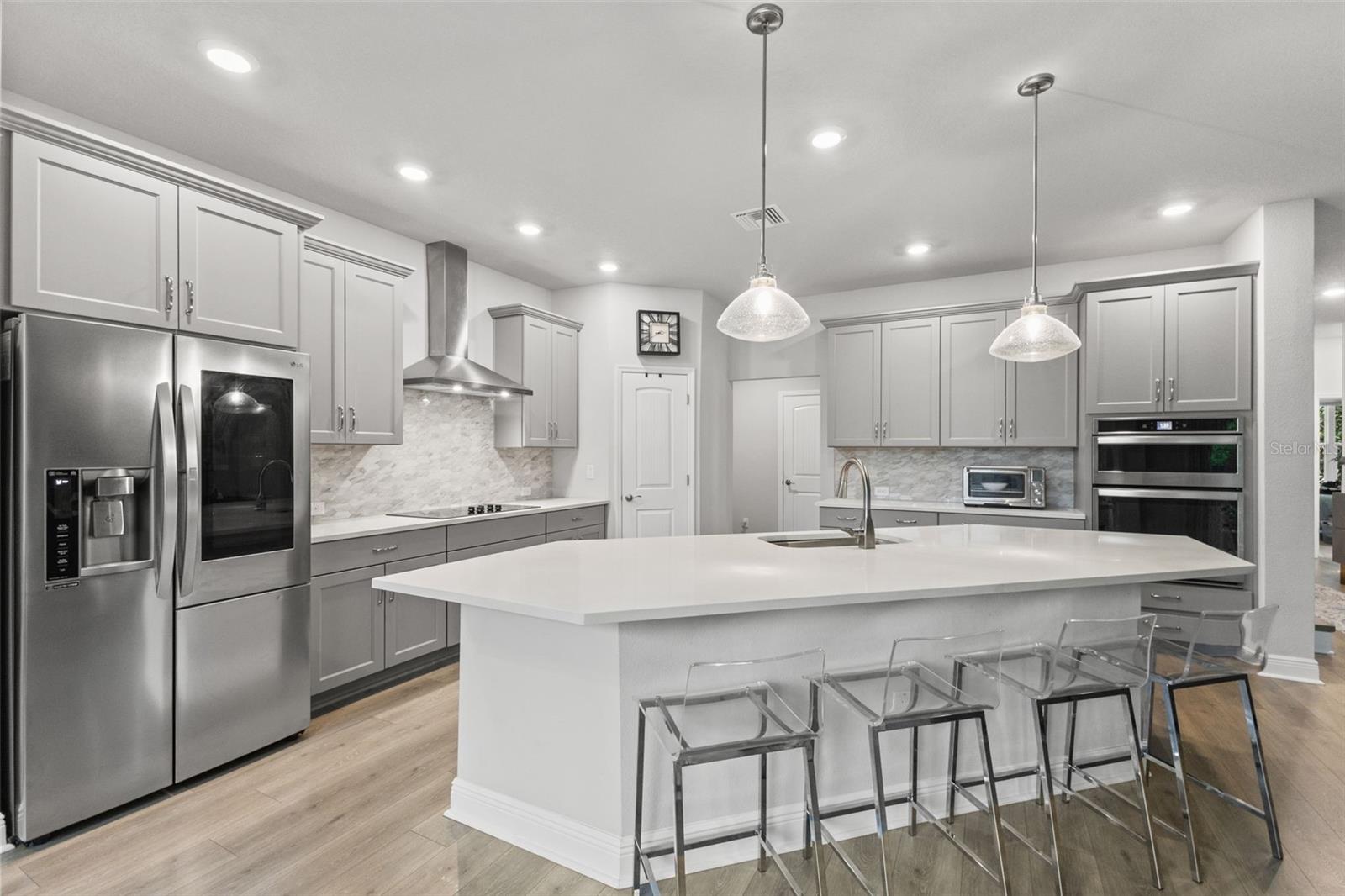 4009 W CARMEN ST