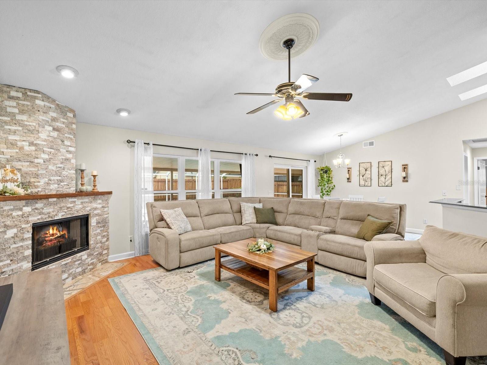 5416 WINDBRUSH DR